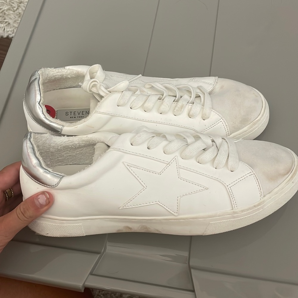 Steven New York size 10 white star sneaker